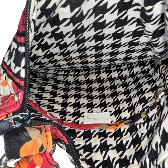 Vera Bradley Crossbody bag in the “bittersweet” floral pattern cotton adj strap - Picture 4 of 6